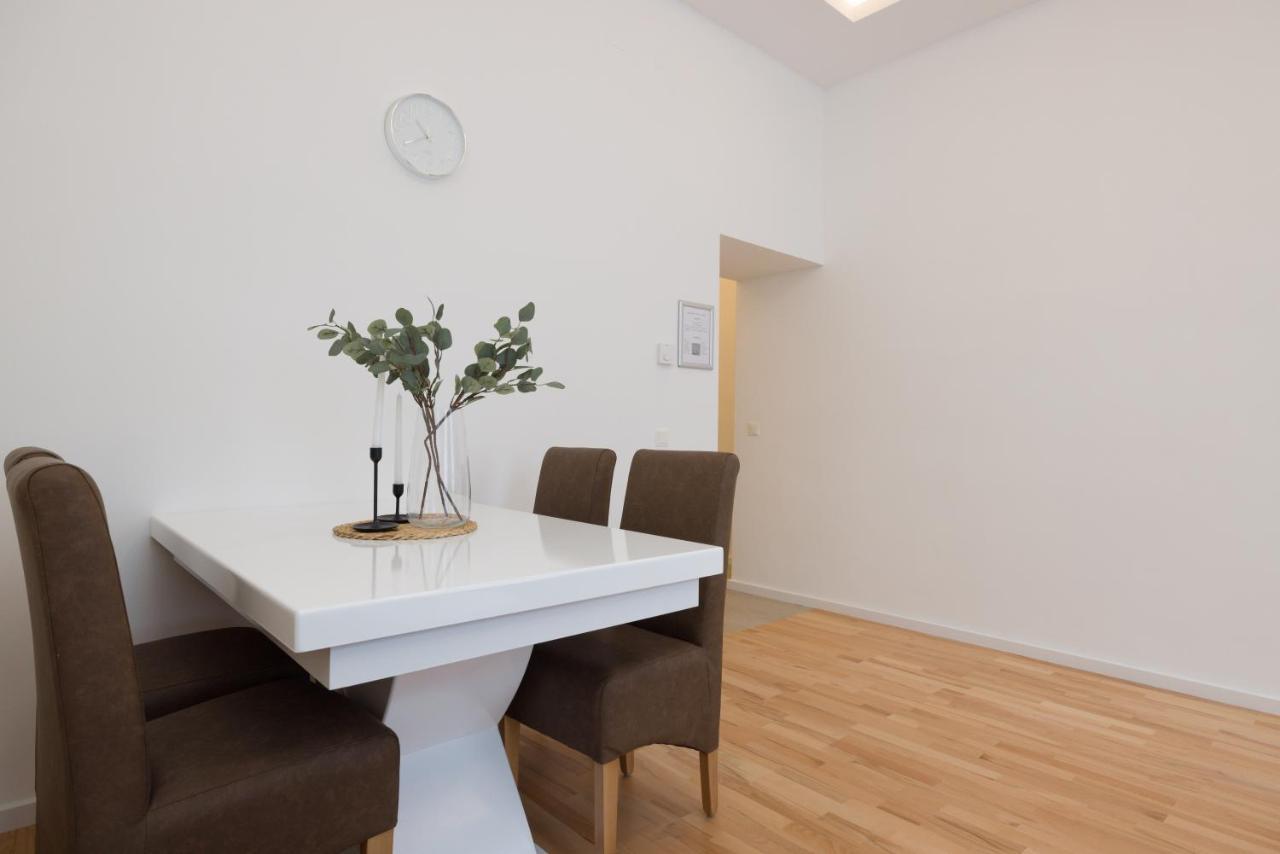 Relax Apartments 1120 Виена Екстериор снимка