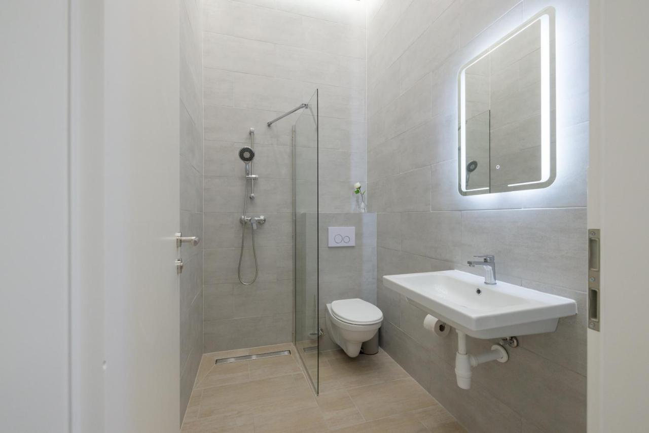 Relax Apartments 1120 Виена Екстериор снимка